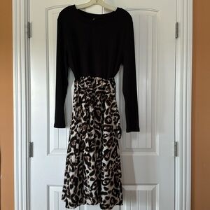 Zattcas long sleeve black with animal print skirt